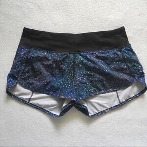 Lululemon Women Mermaid Strive Multi Black Print 2.5" Run 4-way Speed Shorts 6
